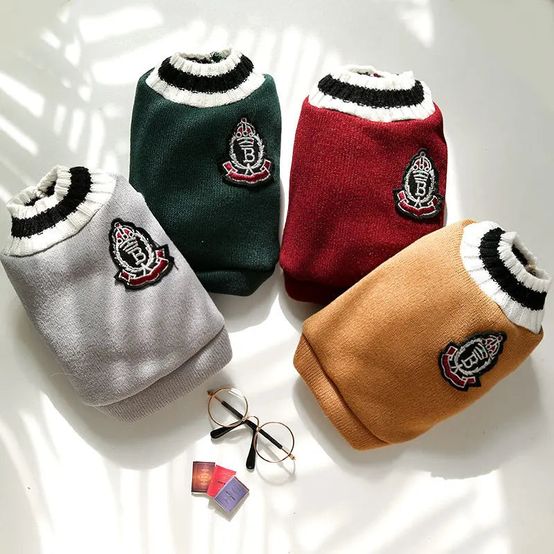 College style pet clothes